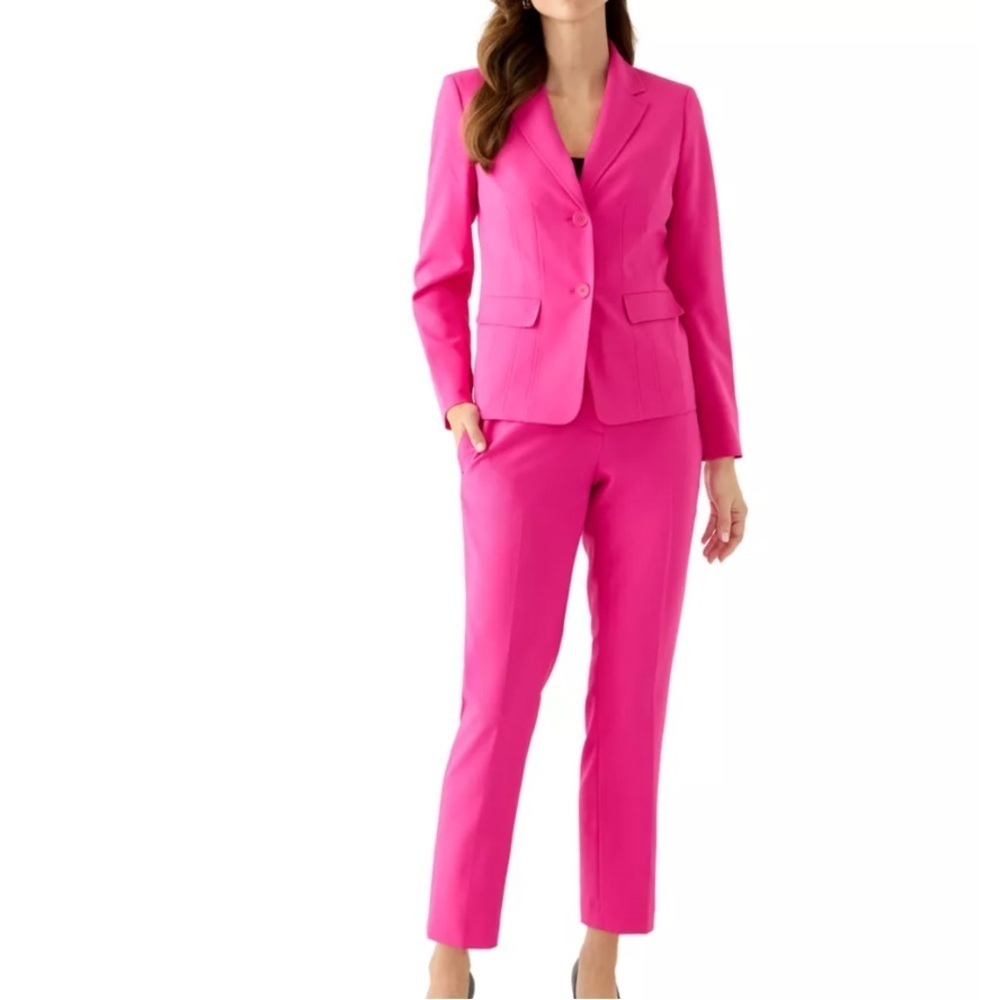 Le suit Two Button Seamed Jacket & Slim Pant pink lipstick